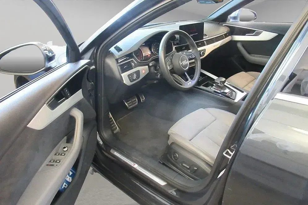 Usata Audi A4 Advanced Plus 204 CV (150 kW) 2023 Grigio Station wagon