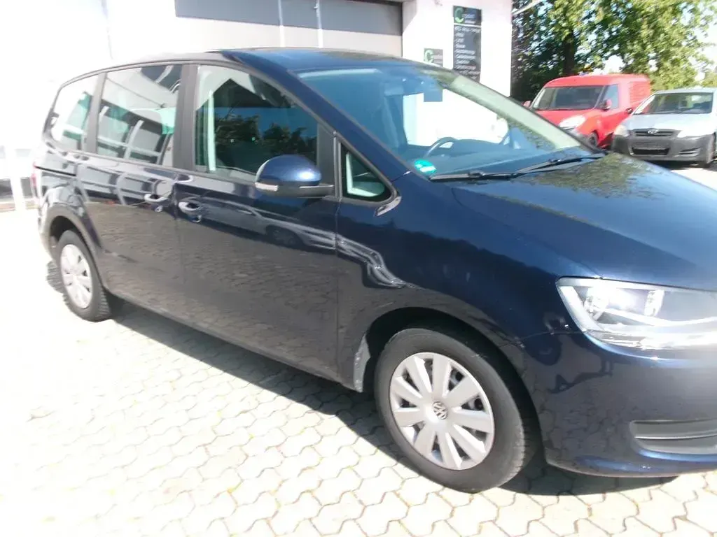 Gebraucht VW Sharan Trendline 116 PS (85 kW) 2013 Blau Van / Kleinbus