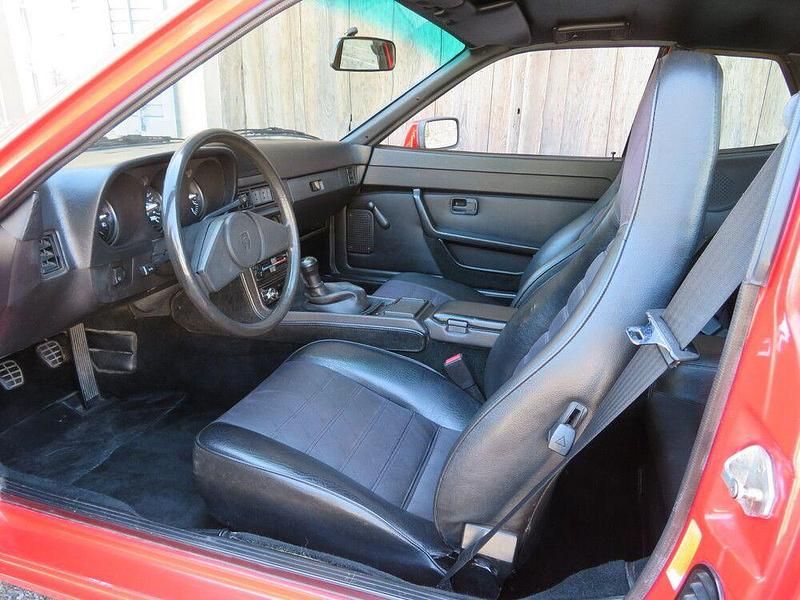 Gebraucht Porsche 924 150 PS (110 kW) 1986 Rot Coupé