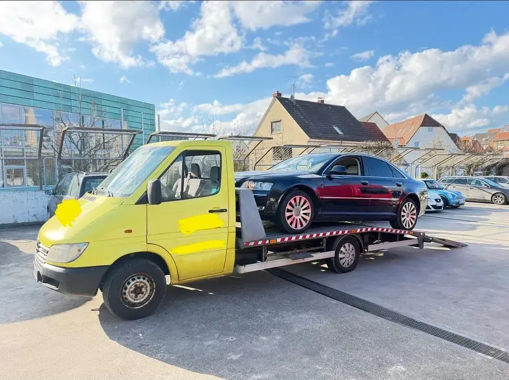 Używany Mercedes Sprinter 109 KM (80 kW) 2001 Żółty