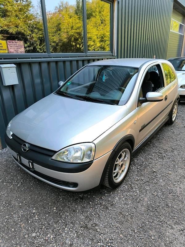 Silber Gebraucht 2001 Opel Corsa Kleinwagen | 2.399 € (Teuer) - Bild 1/4