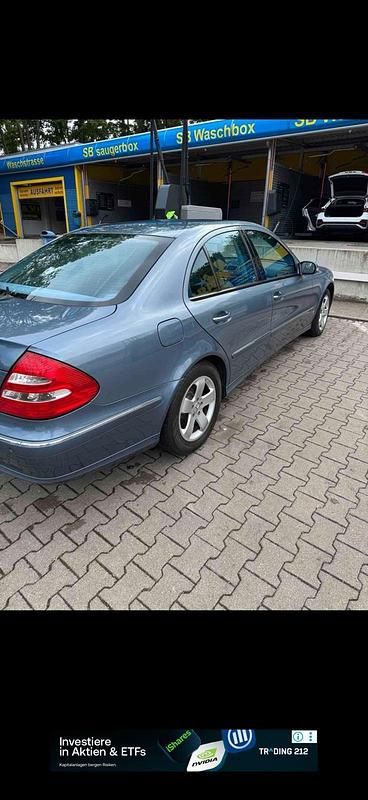 Gebraucht Mercedes E280 Avantgarde 231 PS (169 kW) 2005 Blau Limousine