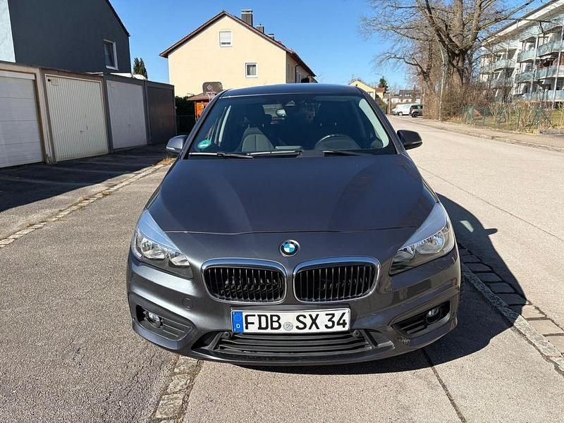 Gebraucht BMW 218 Active Tourer Advantage 136 PS (100 kW) 2015 Grau Van / Kleinbus