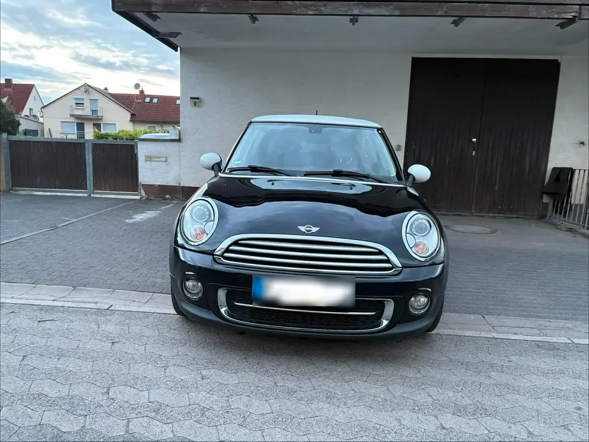 Gebraucht Mini Cooper D 112 PS (82 kW) 2014 Schwarz Kleinwagen