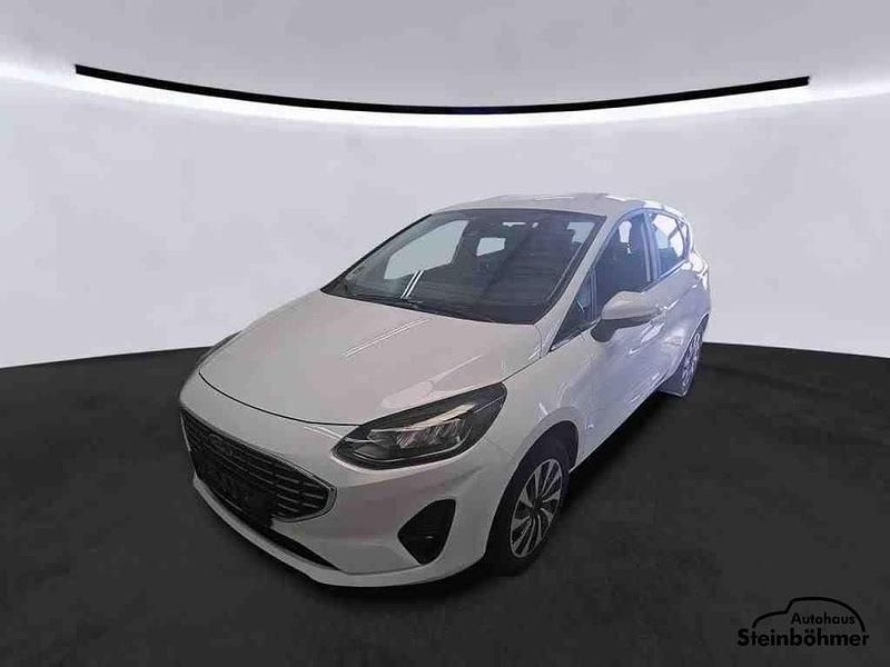 Frostweiß (weiß) Gebraucht 2022 Ford Fiesta Titanium Limousine | 14.640 € - Bild 1/4
