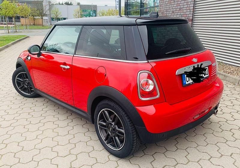 Second-hand Mini Cooper 122 CP (89 kW) 2011 Roșu Hatchback