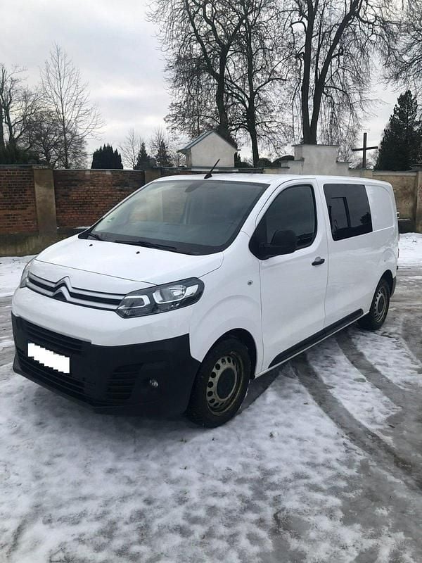 Weiß Gebraucht 2018 Citroën Jumpy Van / Kleinbus | 14.800 € (Fairer Preis) - Bild 1/4