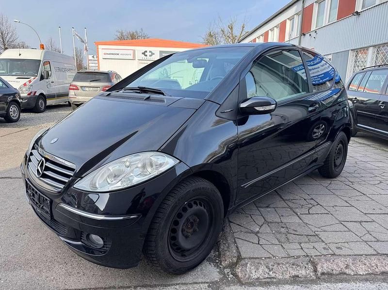 Gebraucht Mercedes A150 95 PS (69 kW) 2008 Kosmosschwarz  metalliclack Kleinwagen