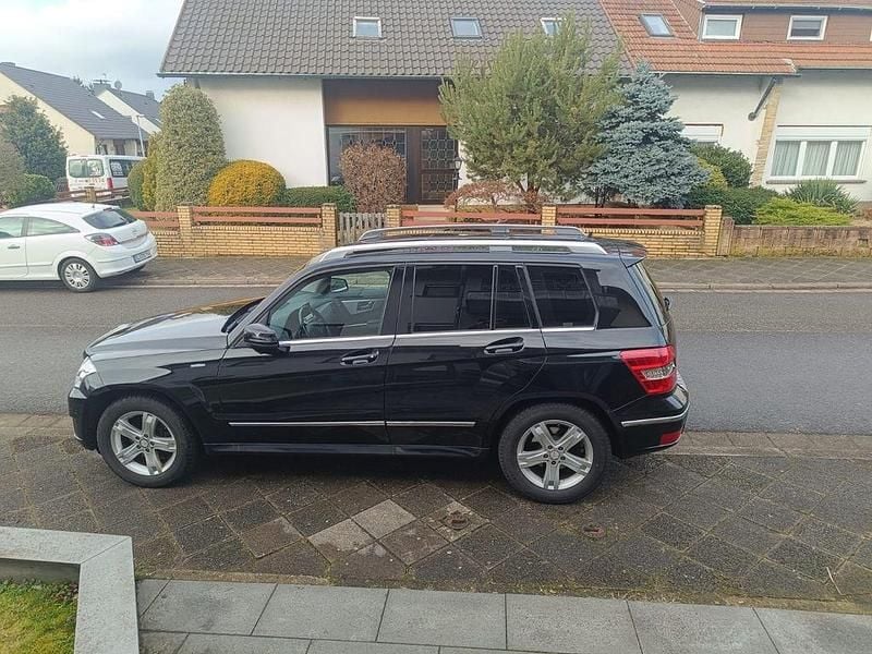 Gebraucht Mercedes GLK220 170 PS (125 kW) 2011 Schwarz SUV
