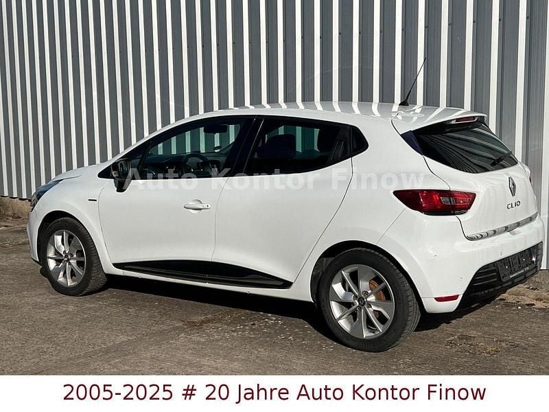 Gebraucht Renault Clio IV Expression 90 PS (66 kW) 2017 Gletscherweiss Kleinwagen