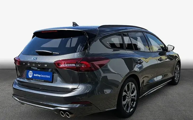 Gebraucht Ford Focus ST-Line X 155 PS (114 kW) 2024 Magnetic metallic Kombi