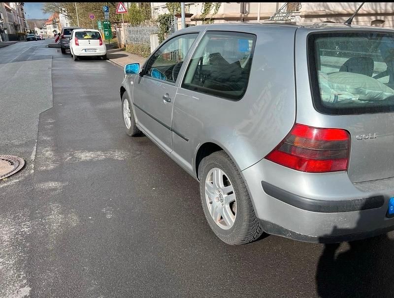 Gebraucht 2002 VW Golf IV Kleinwagen | 1.200 € (Fairer Preis) - Bild 1/4