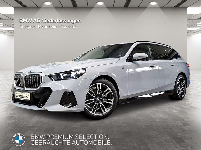 Grau Gebraucht 2025 BMW 520 Comfort Edition Kombi | 53.270 € (Etwas zu teuer) - Bild 1/4