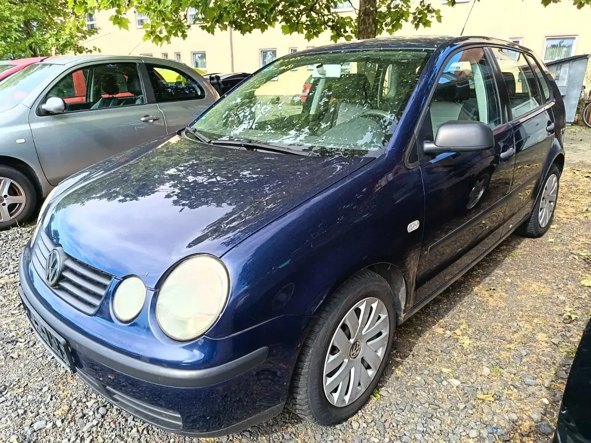 Gebraucht VW Polo 60 PS (44 kW) 2003 Blau Kleinwagen