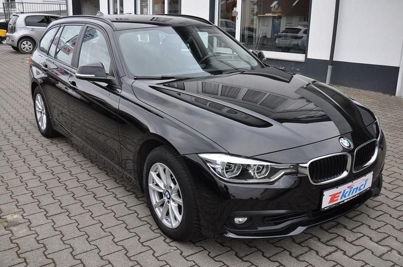 Gebraucht BMW 320 184 PS (135 kW) 2018 Schwarz Kombi