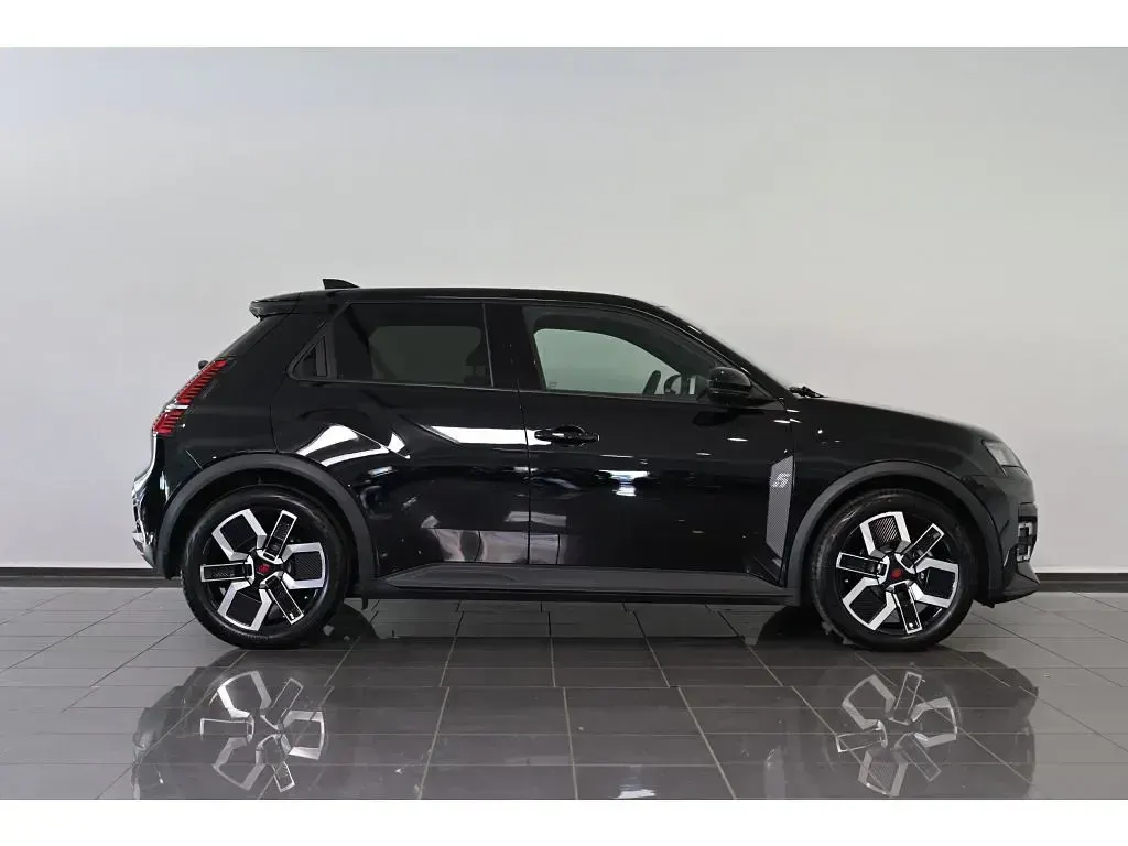 Gebraucht Renault R5 Techno 110 kW (150 PS) 2024 Schwarz sternen schwarz metallic (metallic) Kleinwagen