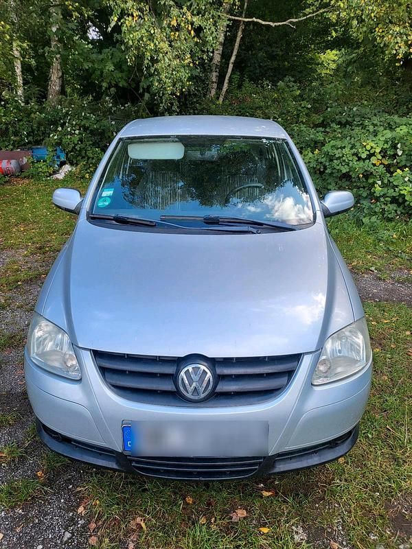 Grau Gebraucht 2006 VW Fox Kleinwagen | 1.200 € (Fairer Preis) - Bild 1/4