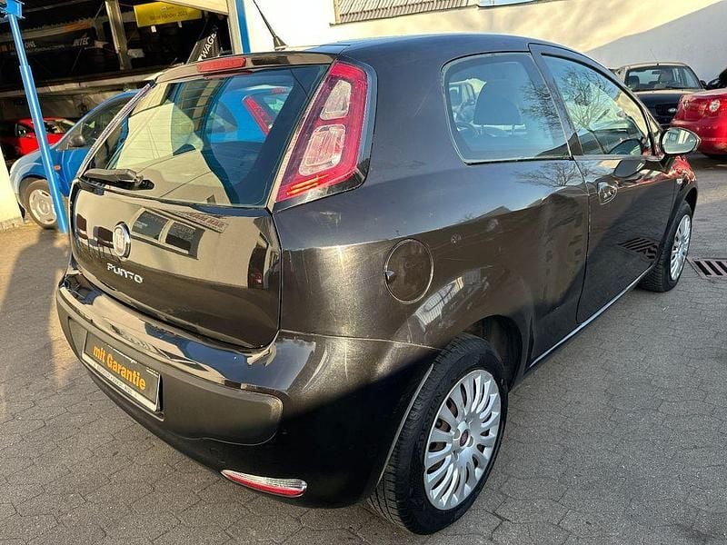 Gebraucht Fiat Punto Evo 77 PS (56 kW) 2012 Schwarz Kleinwagen