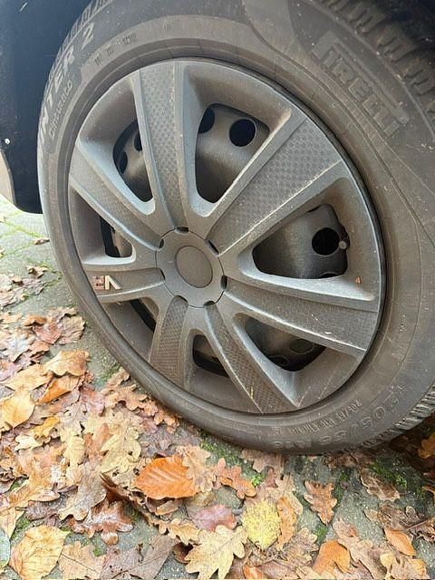 Usado Ford Focus Titanium 120 CV (88 kW) 2018 Negro Berlina