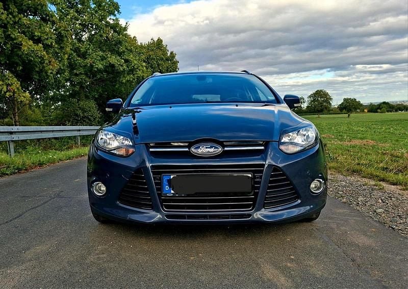 Blau Gebraucht 2014 Ford Focus S Van / Kleinbus | 4.400 € (Superpreis) - Bild 1/4