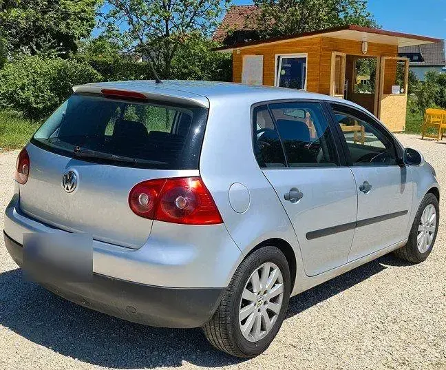 Gebraucht VW Golf IV 102 PS (75 kW) 2005 Silber Limousine