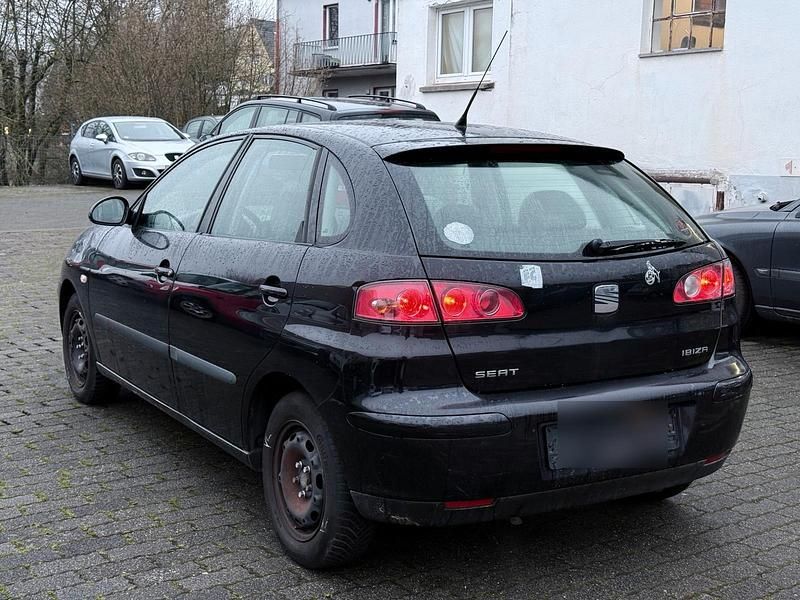 Gebraucht Seat Ibiza 75 PS (55 kW) 2004 Schwarz Kleinwagen