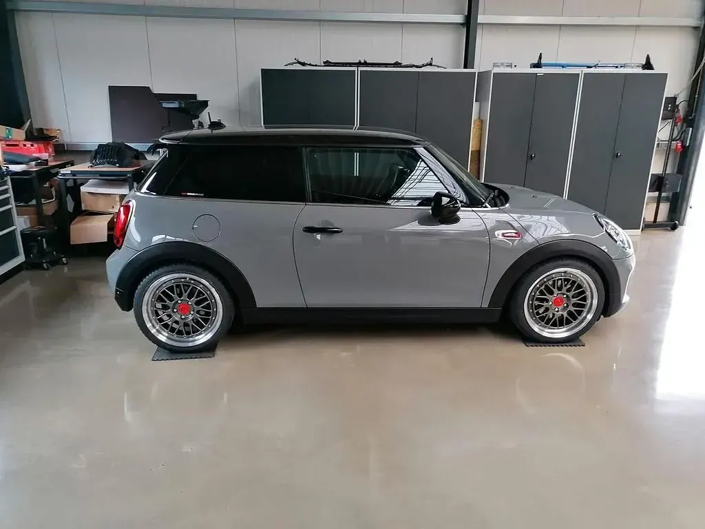 Gebraucht Mini Cooper 139 PS (102 kW) 2018 Grau Kleinwagen