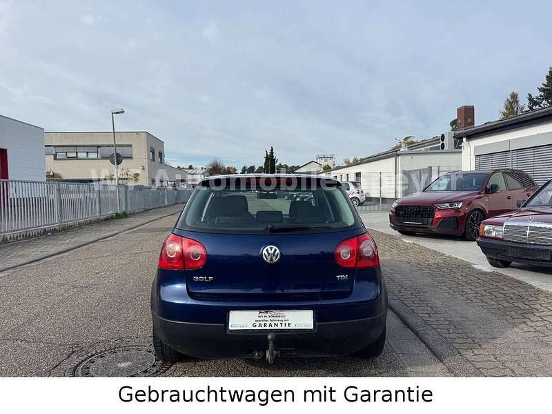 Gebraucht VW Golf IV Trendline 105 PS (77 kW) 2004 Shadowblue metallic Limousine