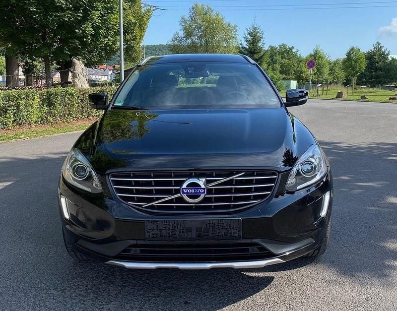 Schwarz Gebraucht 2013 Volvo XC60 Momentum SUV | 13.850 € (Guter Preis) - Bild 1/4