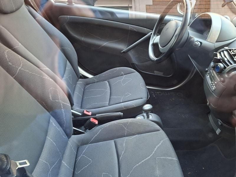 Schwarz Gebraucht 2006 Smart ForTwo Coupé Coupé | 2.000 € - Bild 1/4