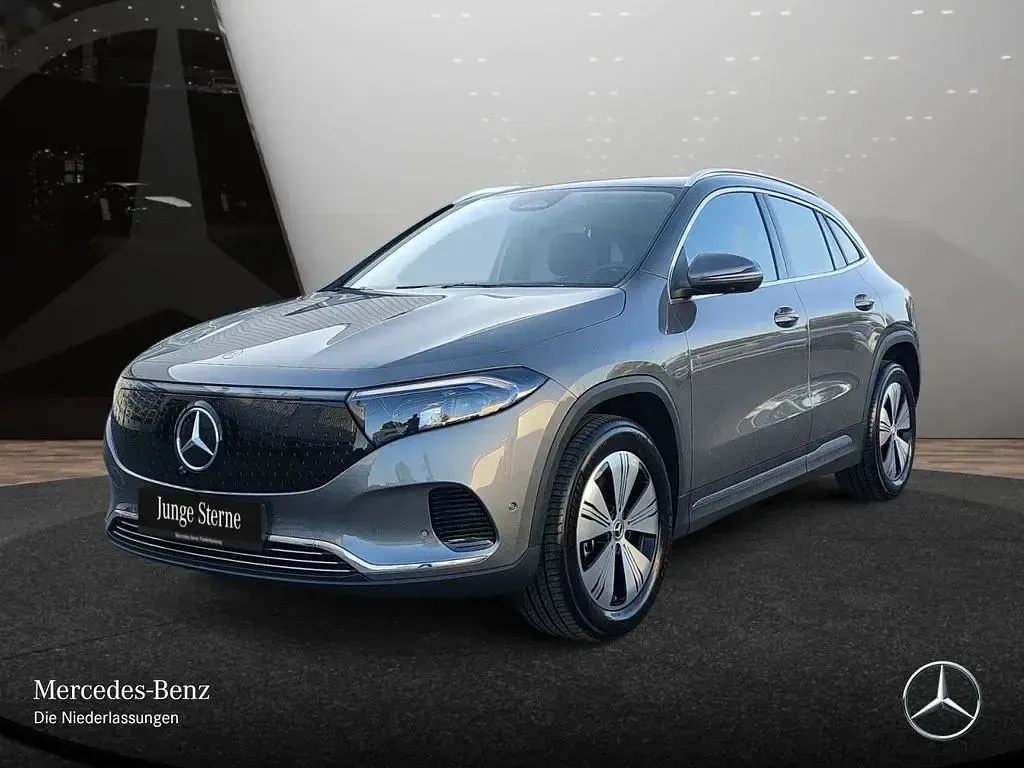 Gebraucht Mercedes EQA250+ Advanced 139 kW (190 PS) 2025 Grau SUV