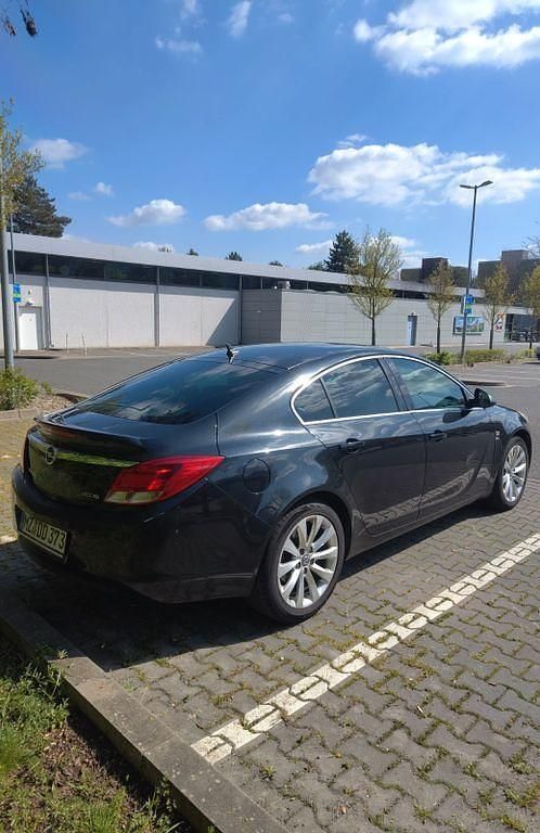 Gebraucht Opel Insignia S 140 PS (102 kW) 2012 Schwarz Limousine