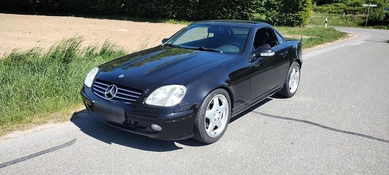 Schwarz Gebraucht 2000 Mercedes SLK320 Cabrio | 5.950 € (Fairer Preis) - Bild 1/4