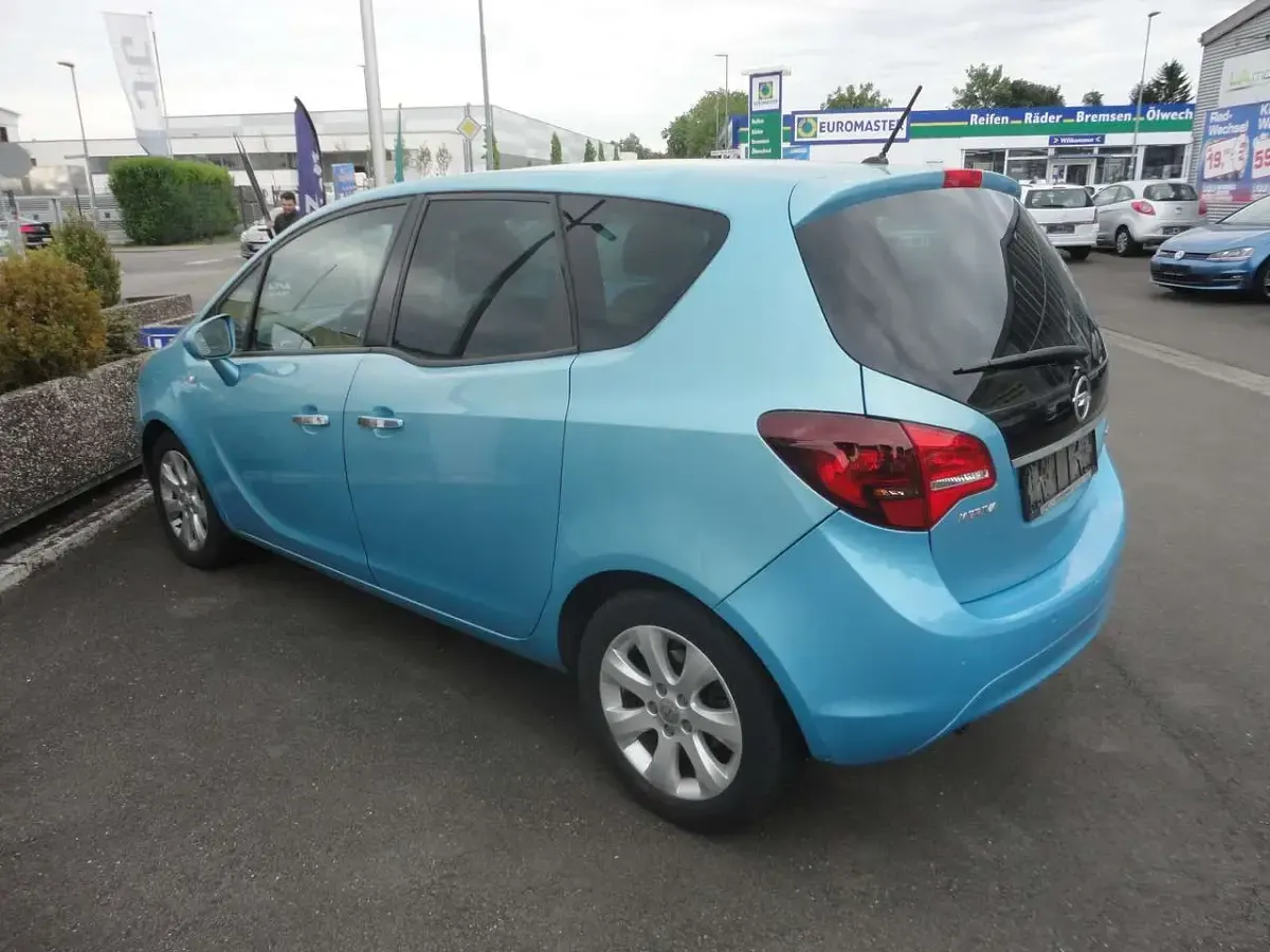 Usata Opel Meriva Innovation 101 CV (74 kW) 2010 Blu Monovolume