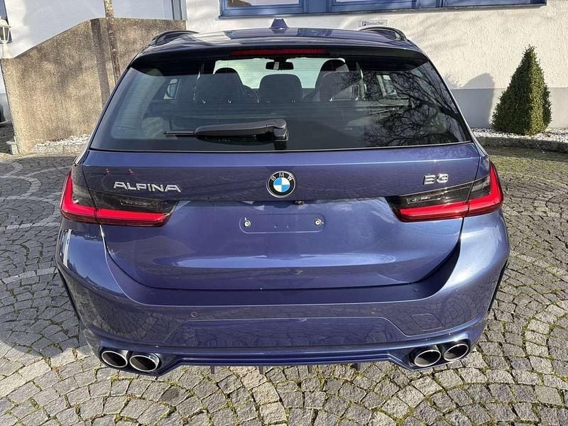 Gebraucht Alpina B3 495 PS (364 kW) 2023 Sonderlackierung alpina blau Kombi