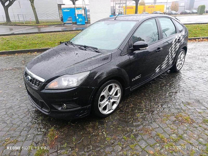 Schwarz Gebraucht 2009 Ford Focus Limousine | 1.699 € (Superpreis) - Bild 1/4