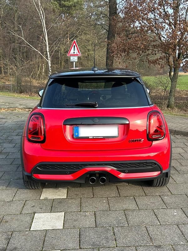 Gebraucht Mini Cooper S Coupé 178 PS (130 kW) 2023 Rot Coupé