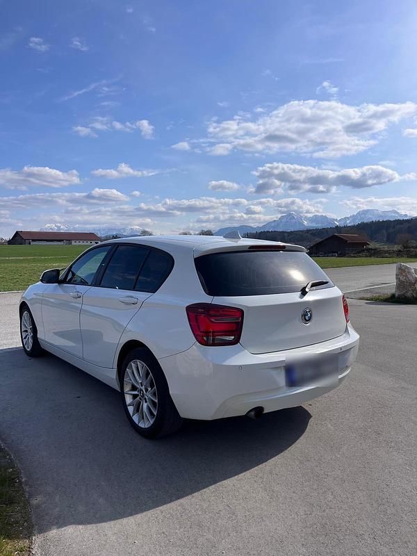 Gebraucht BMW 116 136 PS (100 kW) 2013 Weiß Kleinwagen