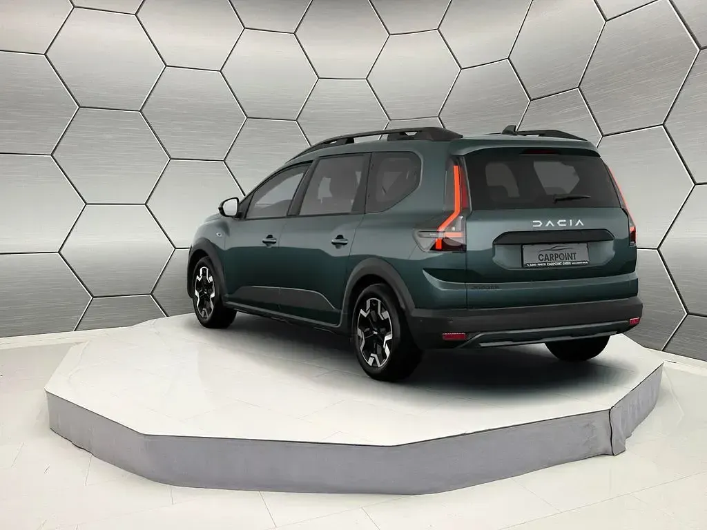 Neu Dacia Jogger Journey 158 PS (116 kW) 2025 Braun Van / Kleinbus