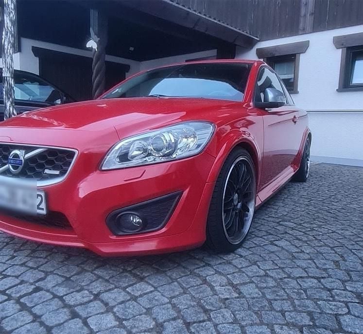 Gebraucht Volvo C30 150 PS (110 kW) 2011 Rot Kleinwagen