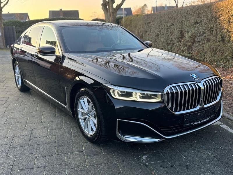 Gebraucht BMW 730 286 PS (210 kW) 2020 Schwarz Limousine