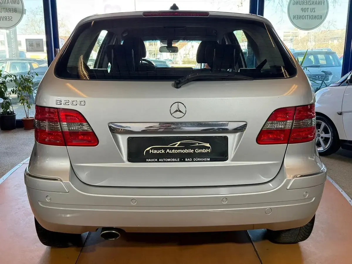 Gebraucht Mercedes B200 136 PS (100 kW) 2006 Silber Van / Kleinbus