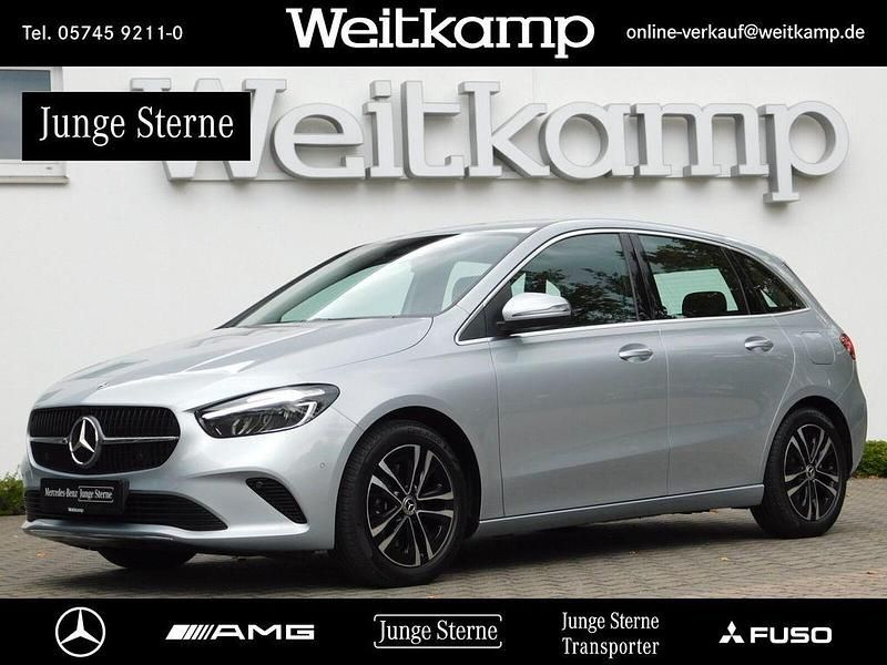 Lack hightechsilber Gebraucht 2024 Mercedes B220 Progressive Van / Kleinbus | 37.895 € (Fairer Preis) - Bild 1/4