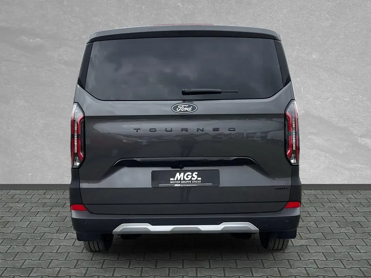 Neu Ford Tourneo Active 170 PS (125 kW) 2026 Magnetic grey metallic Van / Kleinbus