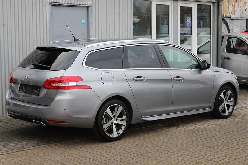 Gebraucht Peugeot 308 SW GT-line 131 PS (96 kW) 2020 Grau Kombi