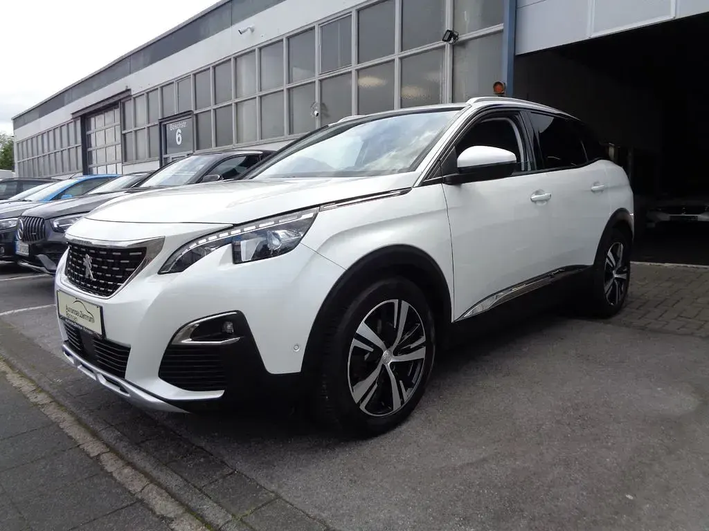 Gebraucht Peugeot 3008 Allure 120 PS (88 kW) 2018 Weiß SUV