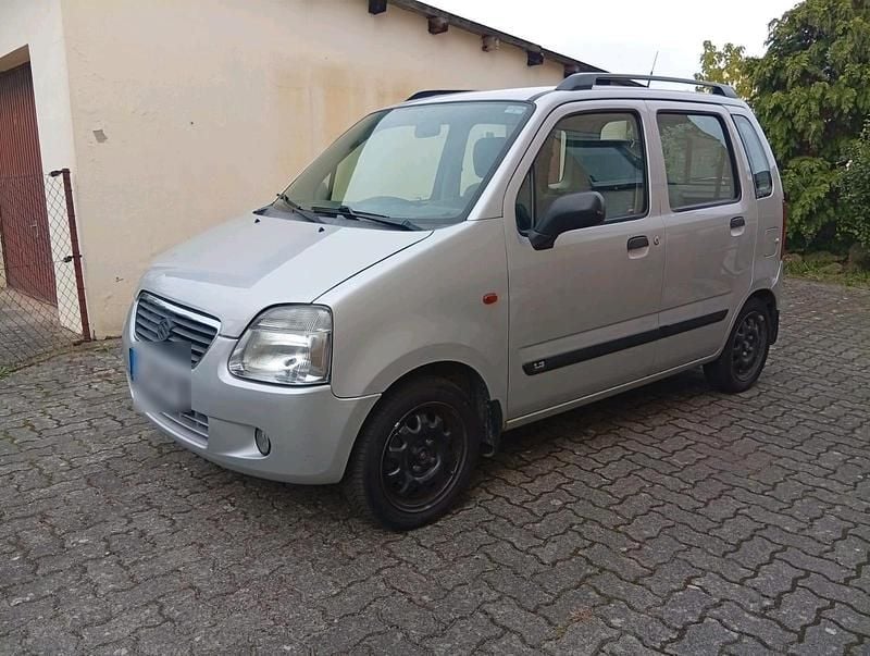 Grau Gebraucht 2001 Suzuki Wagon R+ Van / Kleinbus | 800 € (Fairer Preis) - Bild 1/4