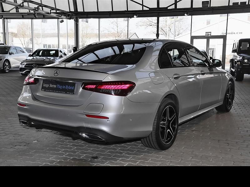 Gebraucht Mercedes E300 AMG 211 PS (155 kW) 2021 Metalliclack hightechsilber Limousine