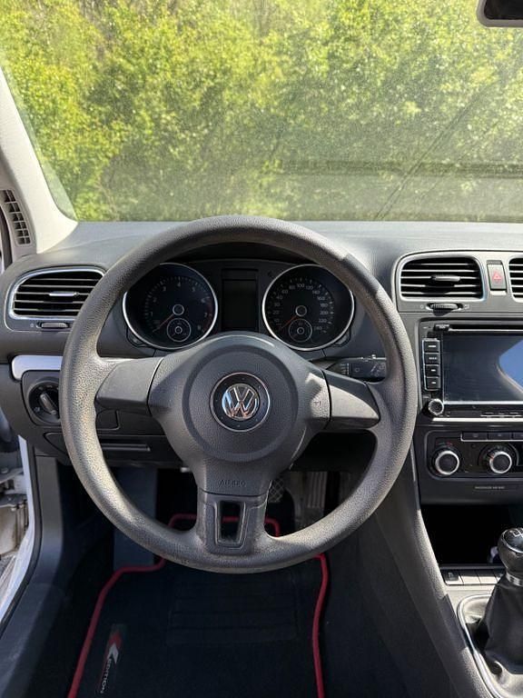 Second-hand VW Golf VI 80 CP (58 kW) 2010 Alb Hatchback