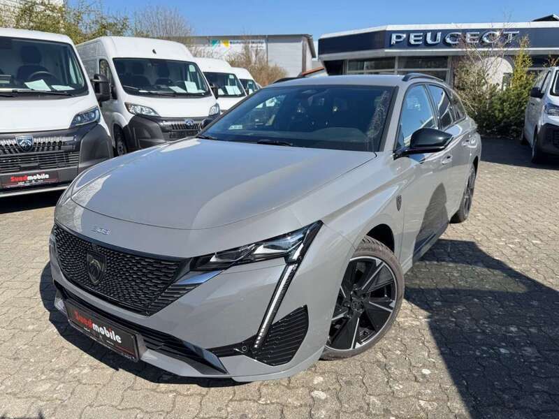 Selenium grau metallic (metallic) Gebraucht 2024 Peugeot e-308 GT Kleinwagen | 42.450 € - Bild 1/4